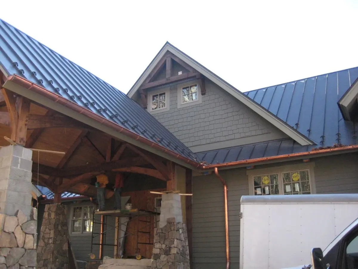 Craftsman Roofing team delivering quality roofing work in Kerns